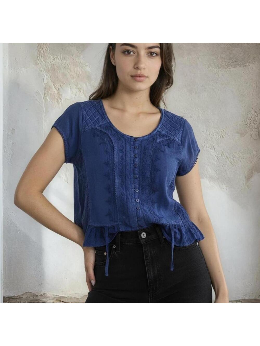 Women's Blue and Navy Blous